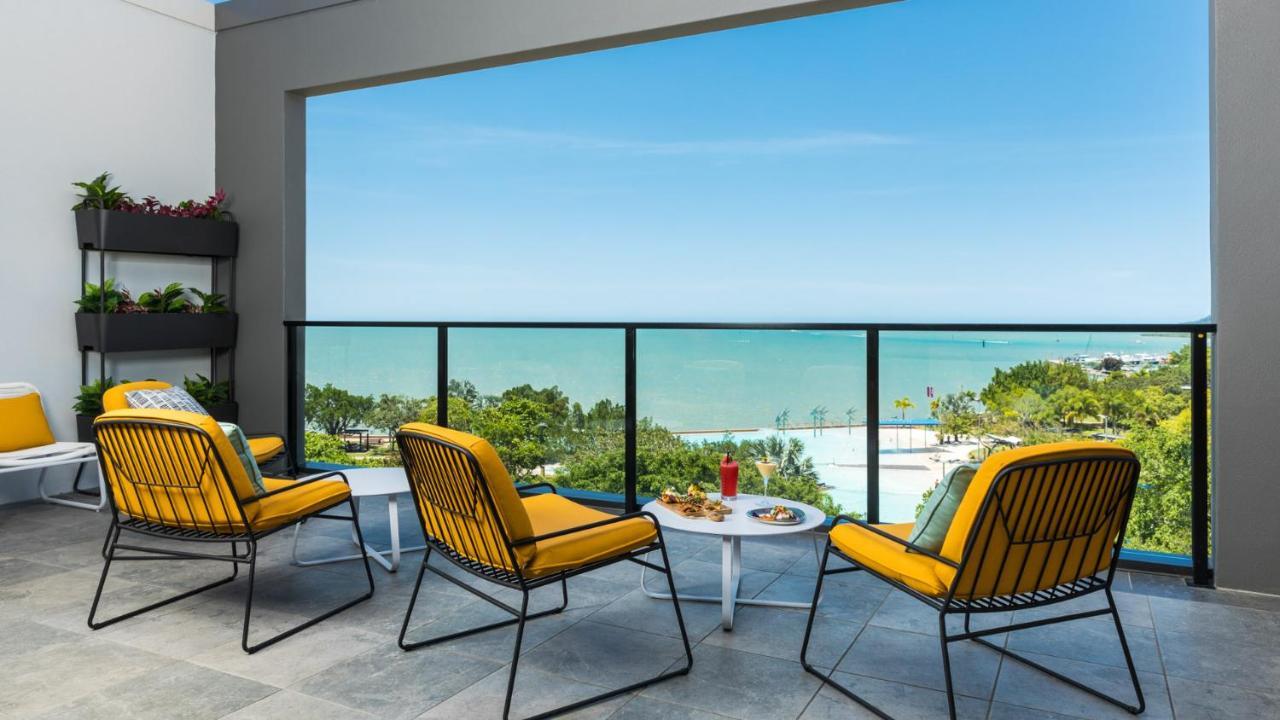 Oaks Cairns Hotel Exteriör bild