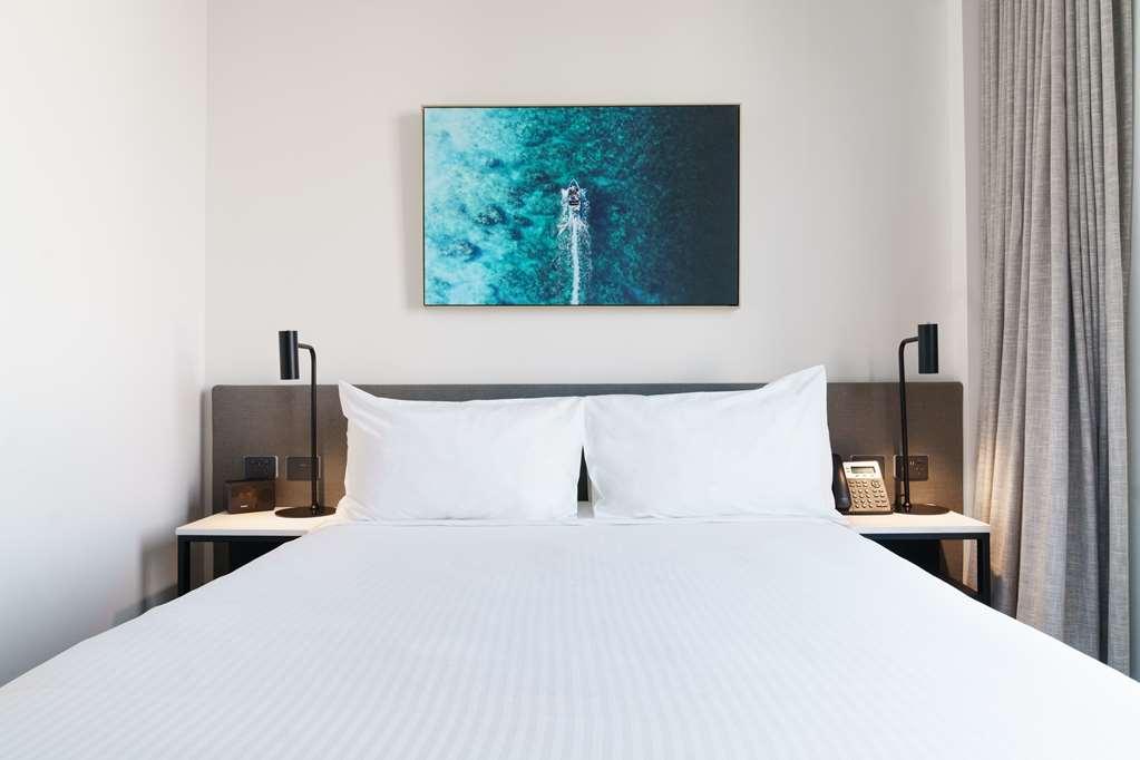 Oaks Cairns Hotel Rum bild